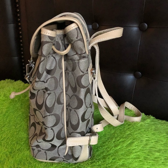 Coach small backpack - Picture 2 of 5